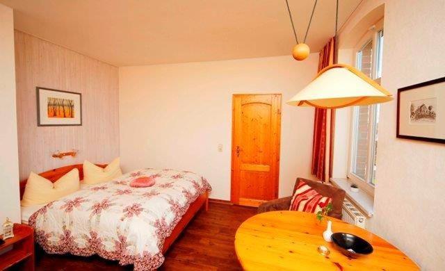 Hotel/Pension Bradhering Аренсхоп Екстериор снимка